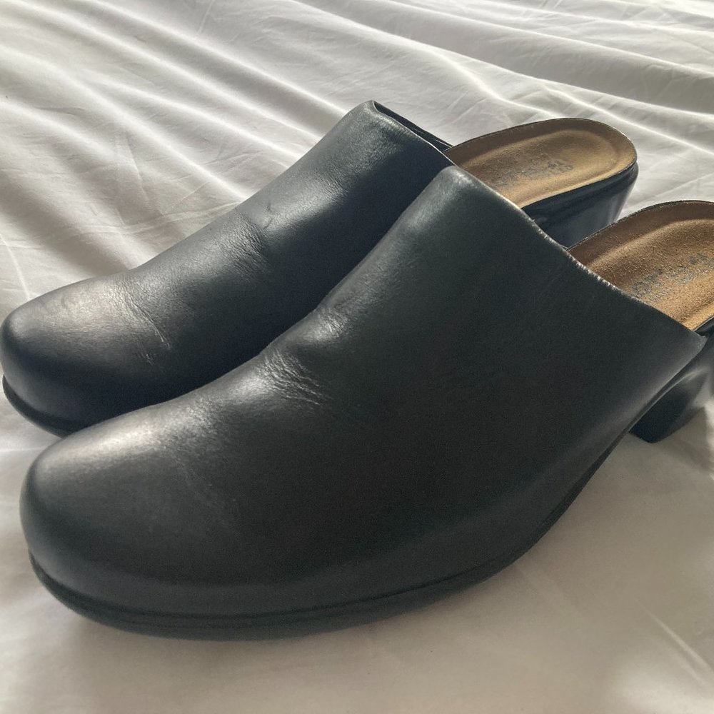 Naot Black Heeled Shoes, size 41